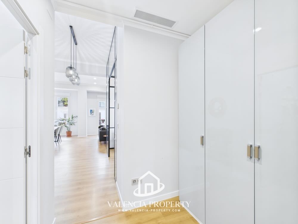 Property 2440 - Image 11